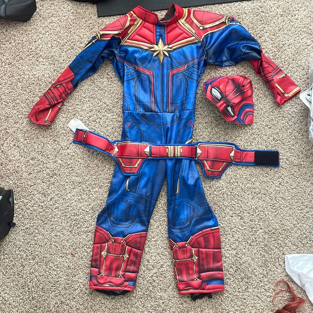 Captain Marvel Costume.